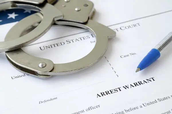 Arrest warrant information for Travis County and Austin